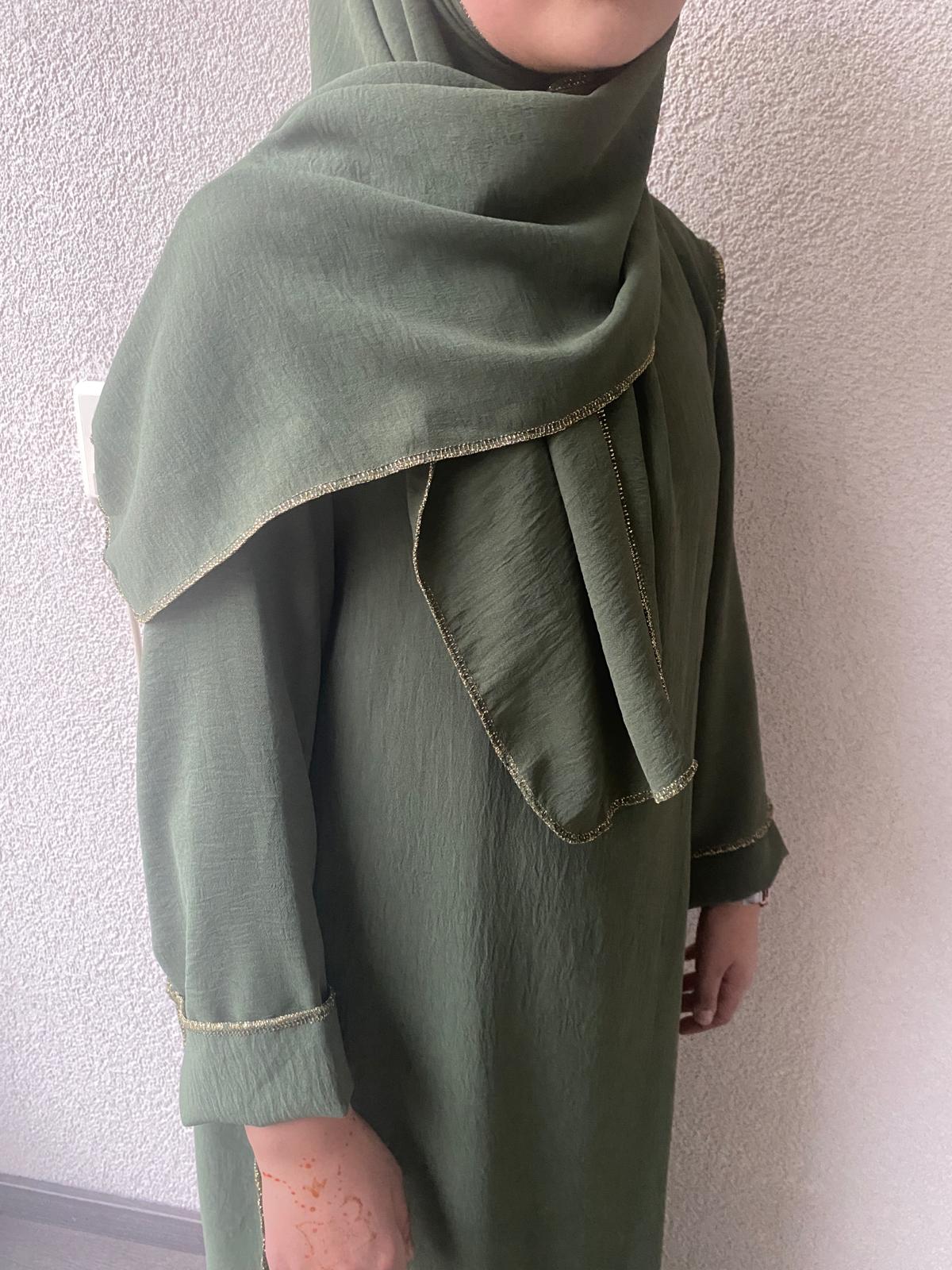 Abaya met hijab