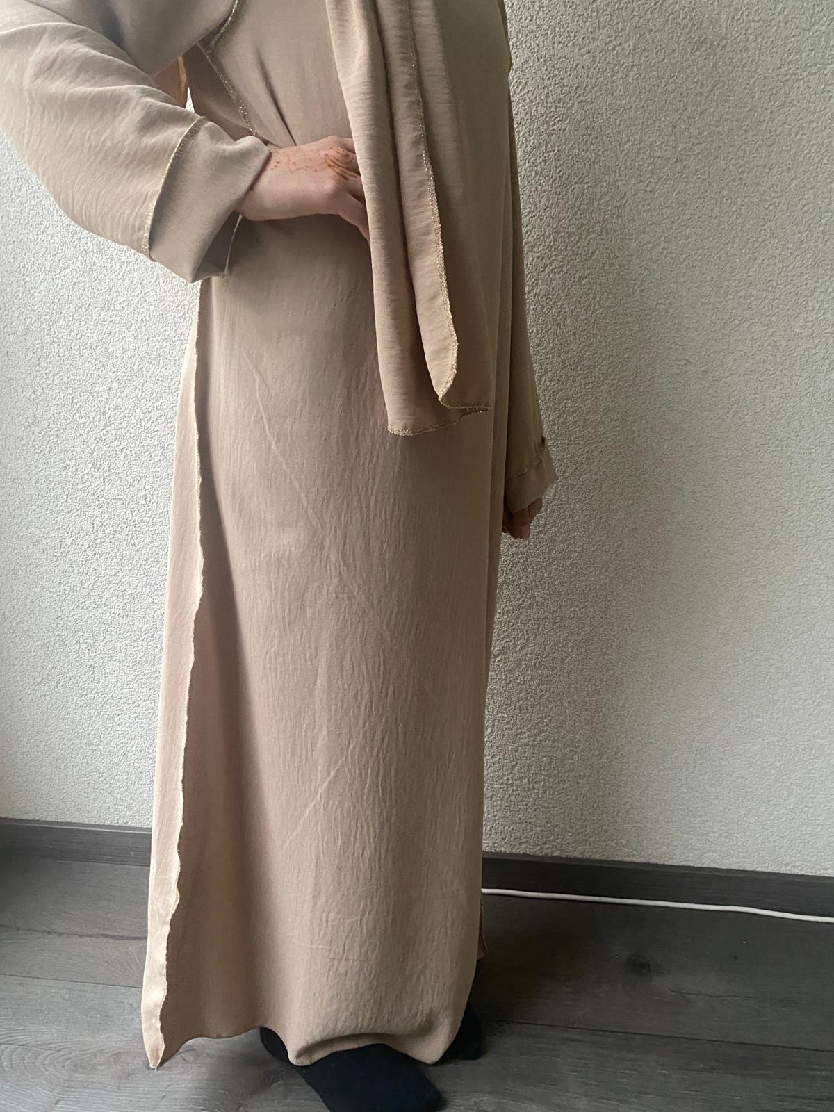 Abaya met hijab