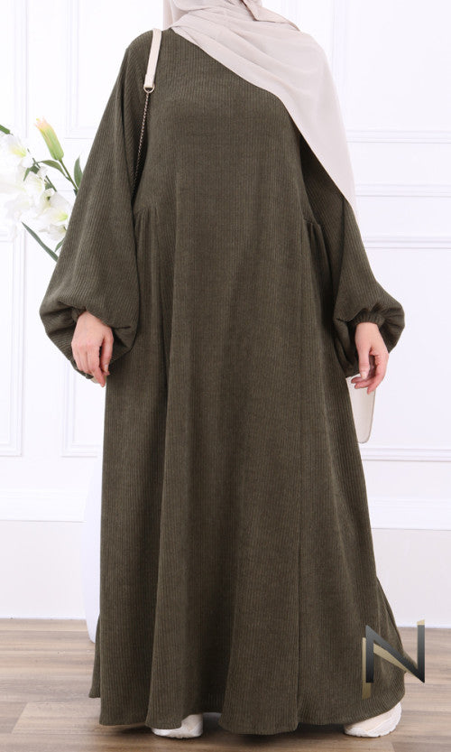 Velvet Papillon abaya