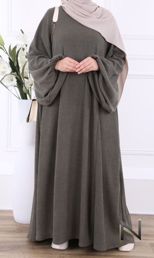 Velvet Papillon abaya