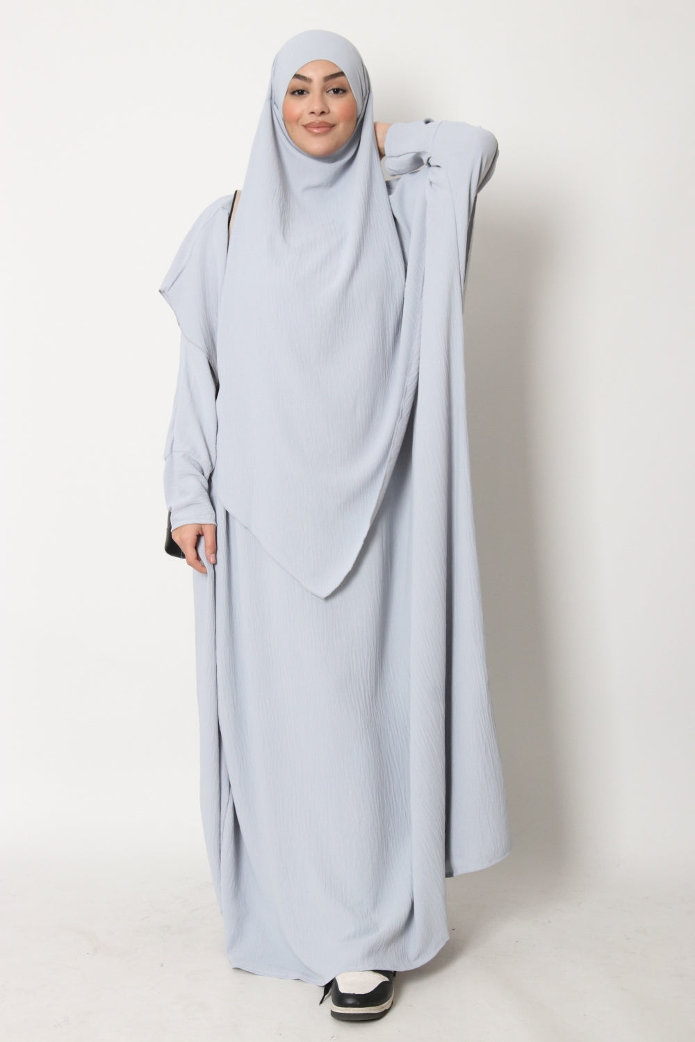Abaya und Khimarset-Schmetterling 