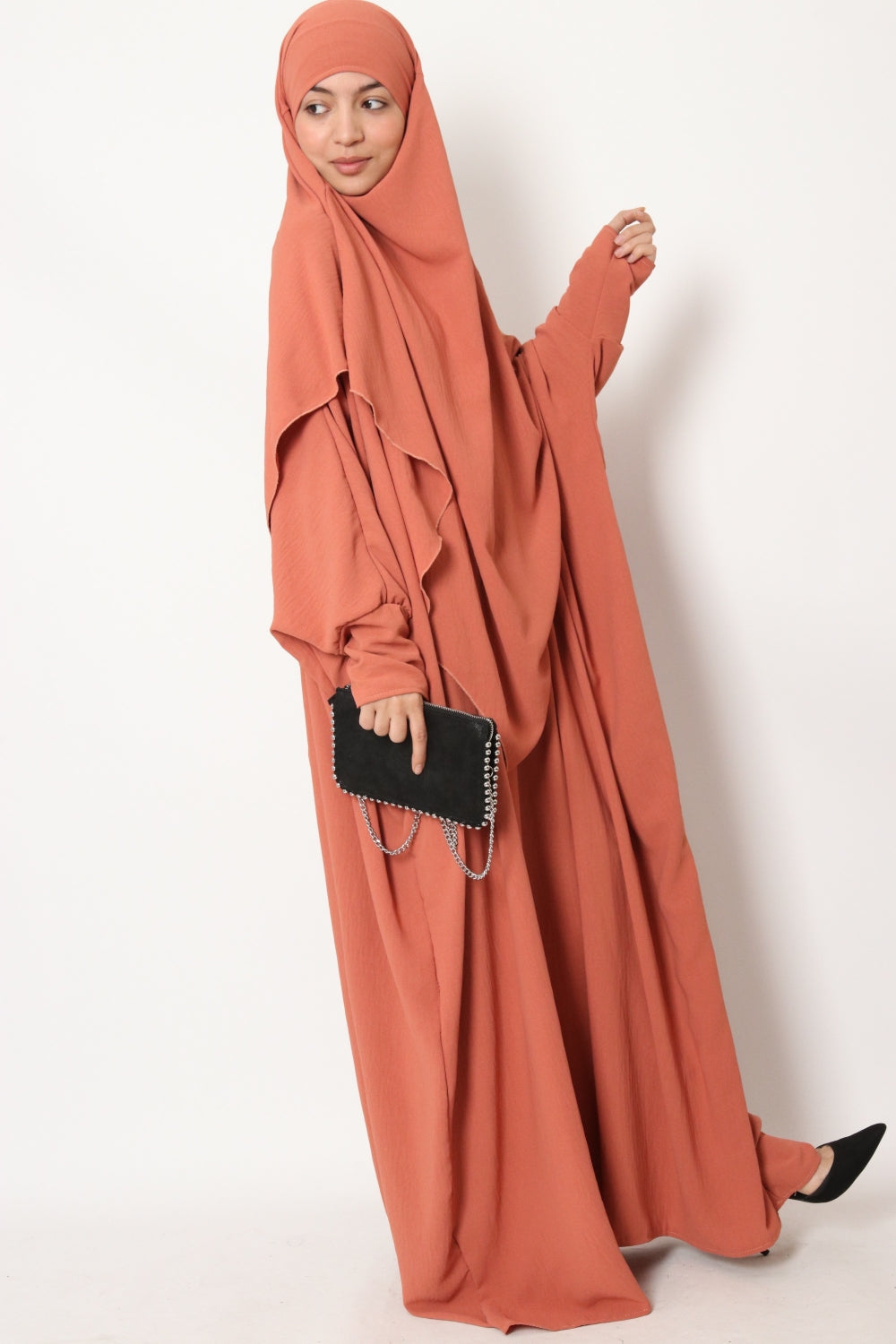 Abaya und Khimarset-Schmetterling 