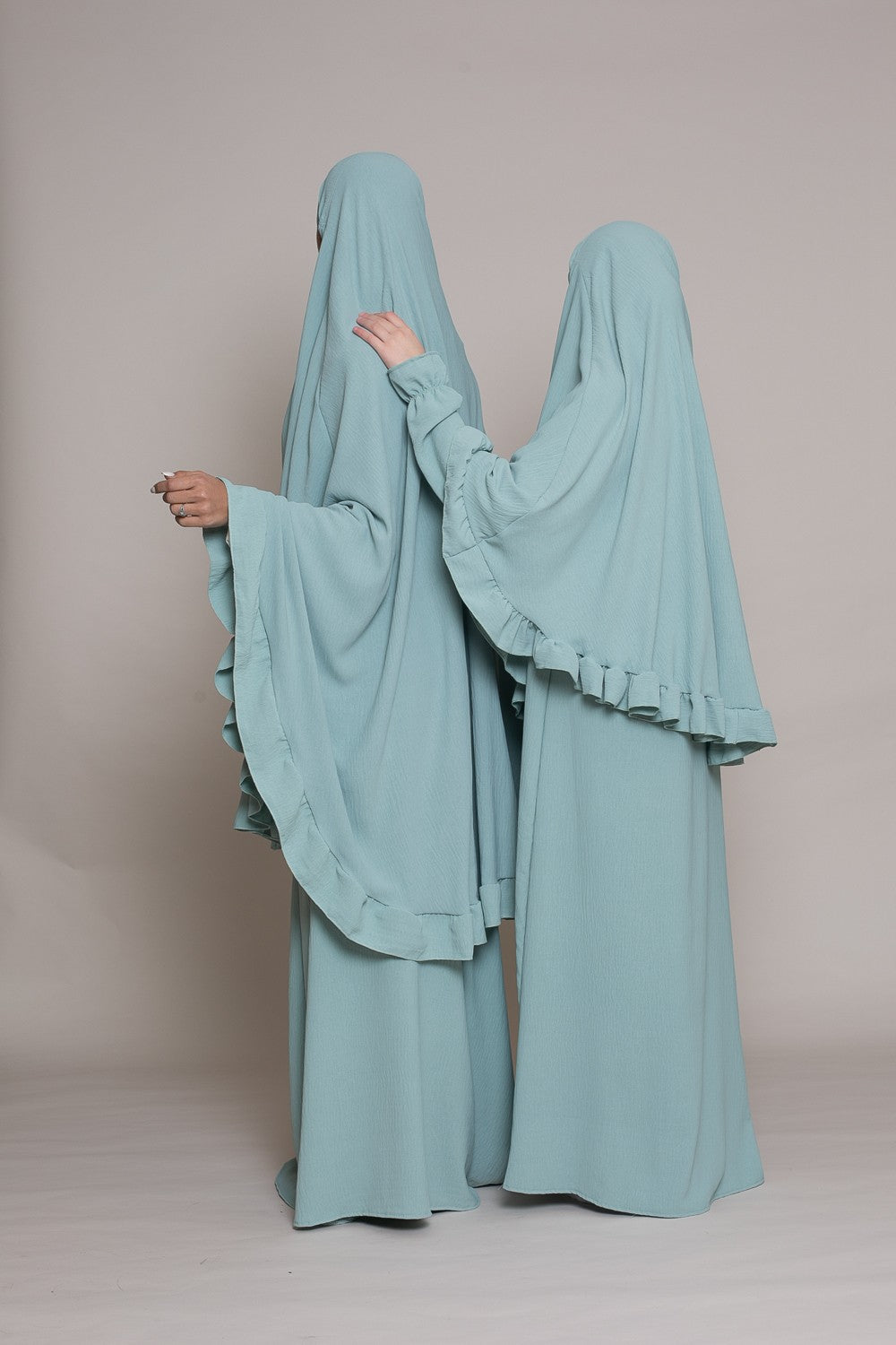 Abaya und Khimarset Rüschen-Binti