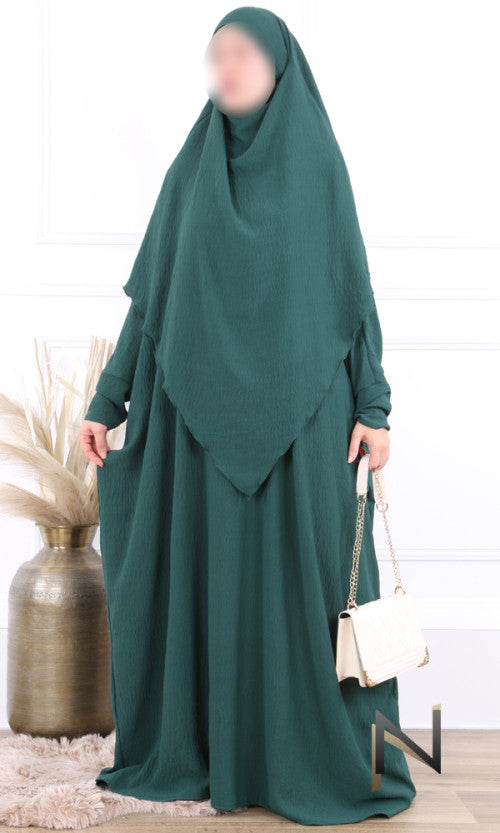 Abaya und Khimarset-Schmetterling 