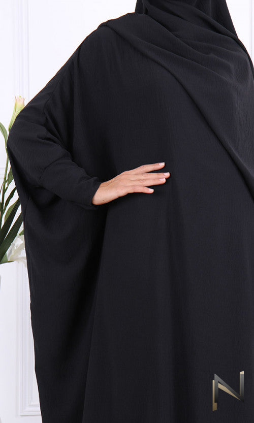 Abaya und Khimarset-Schmetterling 