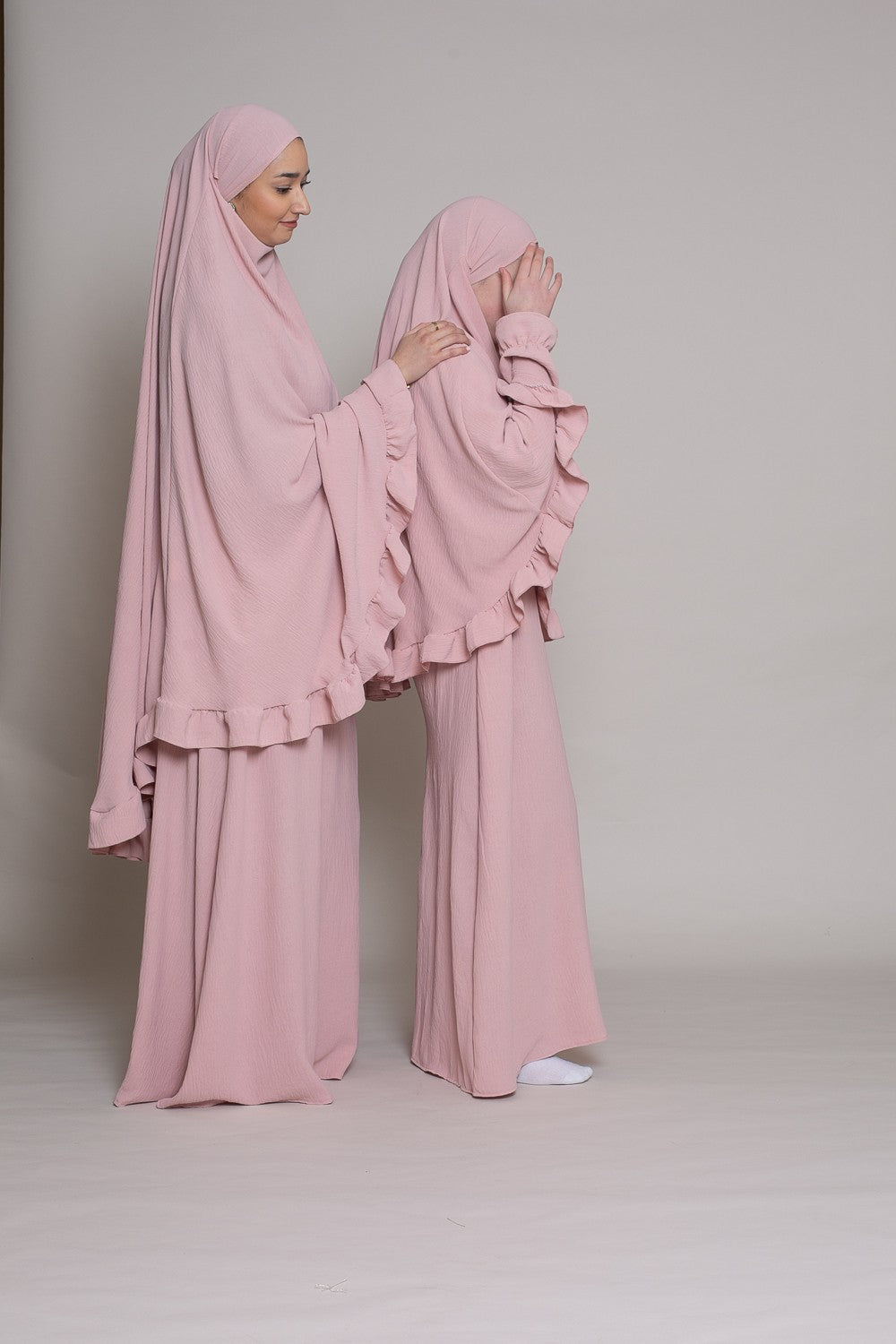 Abaya und Khimarset Rüschen-Binti